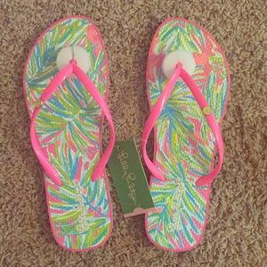 Lilly Pulitzer Pool Flip Flop TIKI PINK